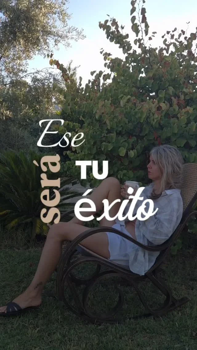 Piensas, voy tan atrasada...
 Pero, 
🙏Has hecho las paces con tu pasado.
🙏Dejaste de complacer a la gente.
🙏Aprendiste a establecer límites, con amor.
 🙏Elegiste la alegría de estar sola en lugar del caos con compañía.
 🙏Te volviste menos reactiva.
 🙏Ahora te gustas a ti misma.
 
✨️No estás atrasada.
 Estás rompiendo ciclos. Estás volviendo a florecer alineada contigo.
 ✨️ Y eso no es un retraso.
 Ya no perseguimos líneas de tiempo, estamos eligiendo la paz sobre la presión. Eligiendo límites sobre el agotamiento.
 
💛 Y así es como se ve la evolución.
 Si estás en un camino de cuidado y transformación y aún no sabes cómo encauzando podemos trabajar juntas cuidando cuerpo & el alma. 

Seguimos! Con cariño Sandra. ✨️🙏💛

#dietista #psiconeuroinmunología #sandrasousasalud #somatica #pas